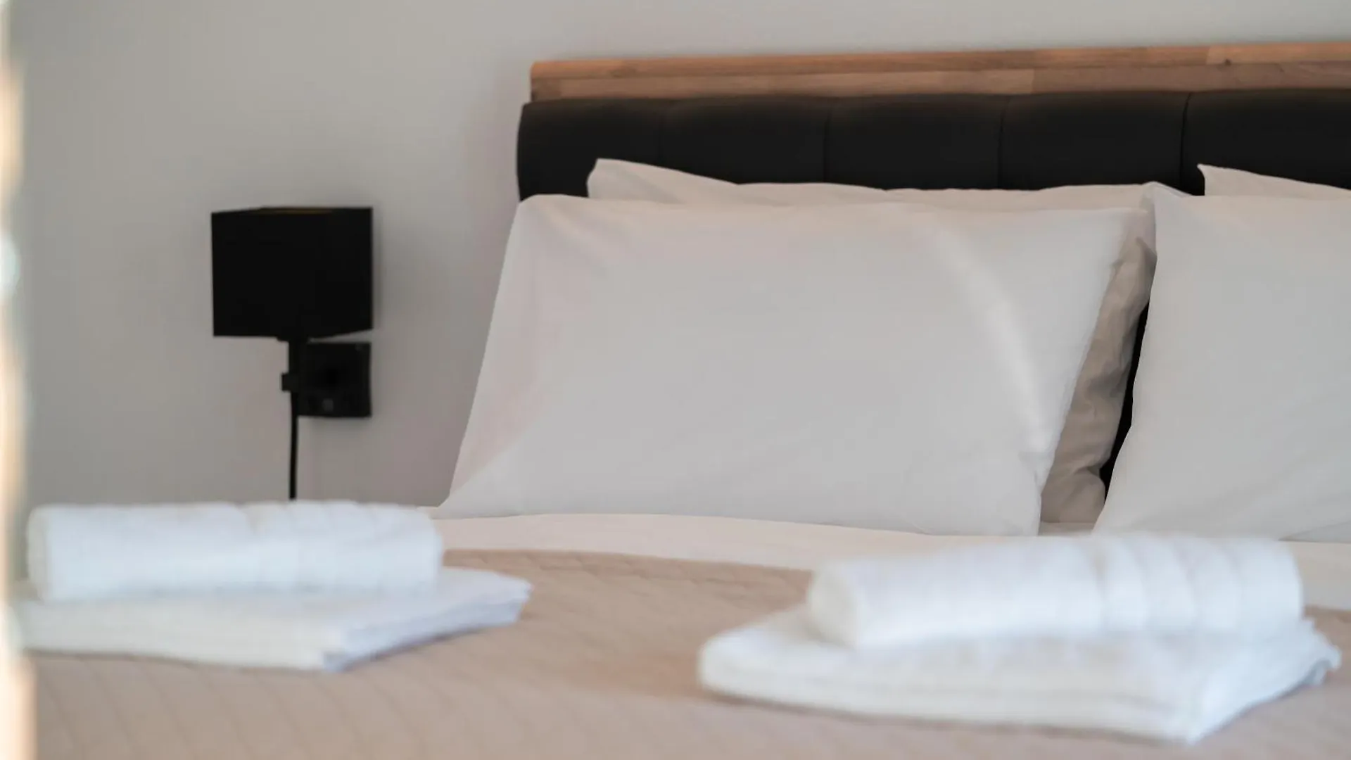 Ferienwohnung Must In Néos Marmarás 0*,