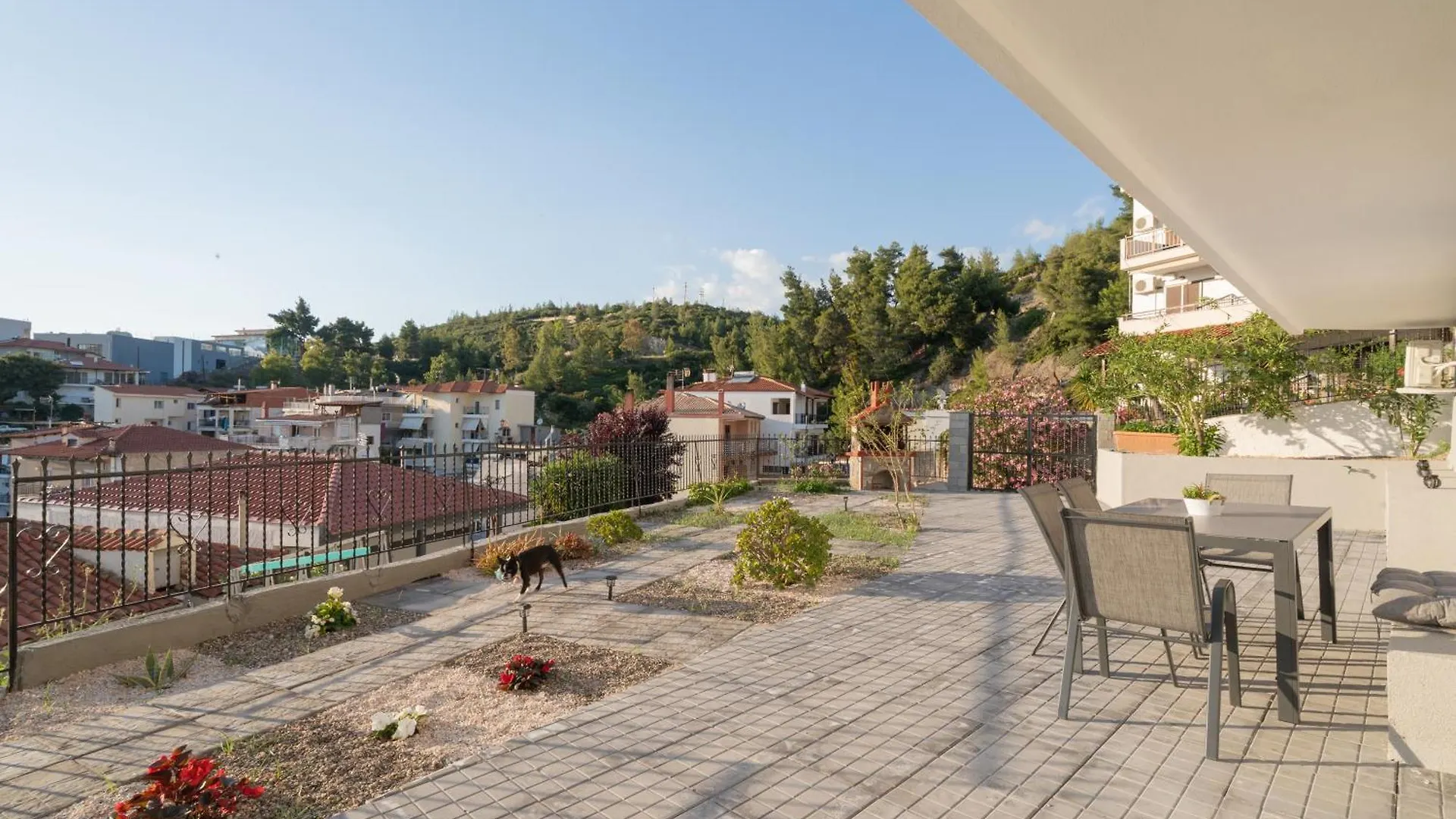 Ferienwohnung Must In Néos Marmarás Griechenland